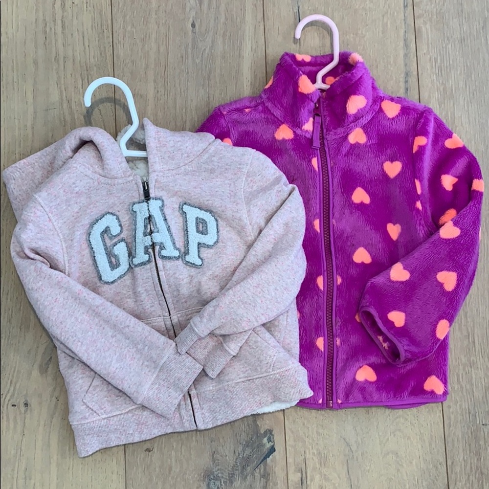 2 zip up jackets bundle size 2T